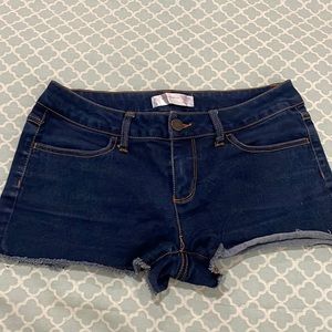 Woman’s nobo jean shorts size 9 (306)